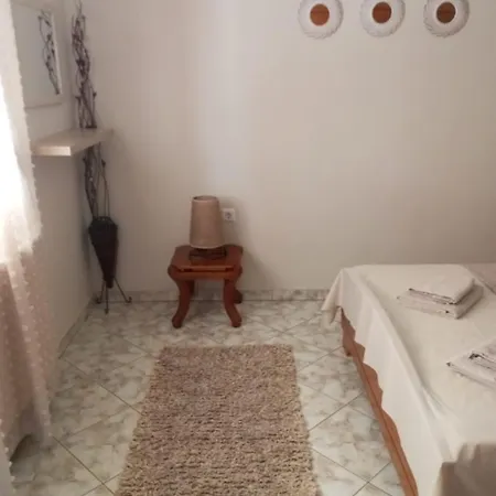 Sia House